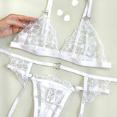 Lingerie de Tule Branco com Cinta Liga