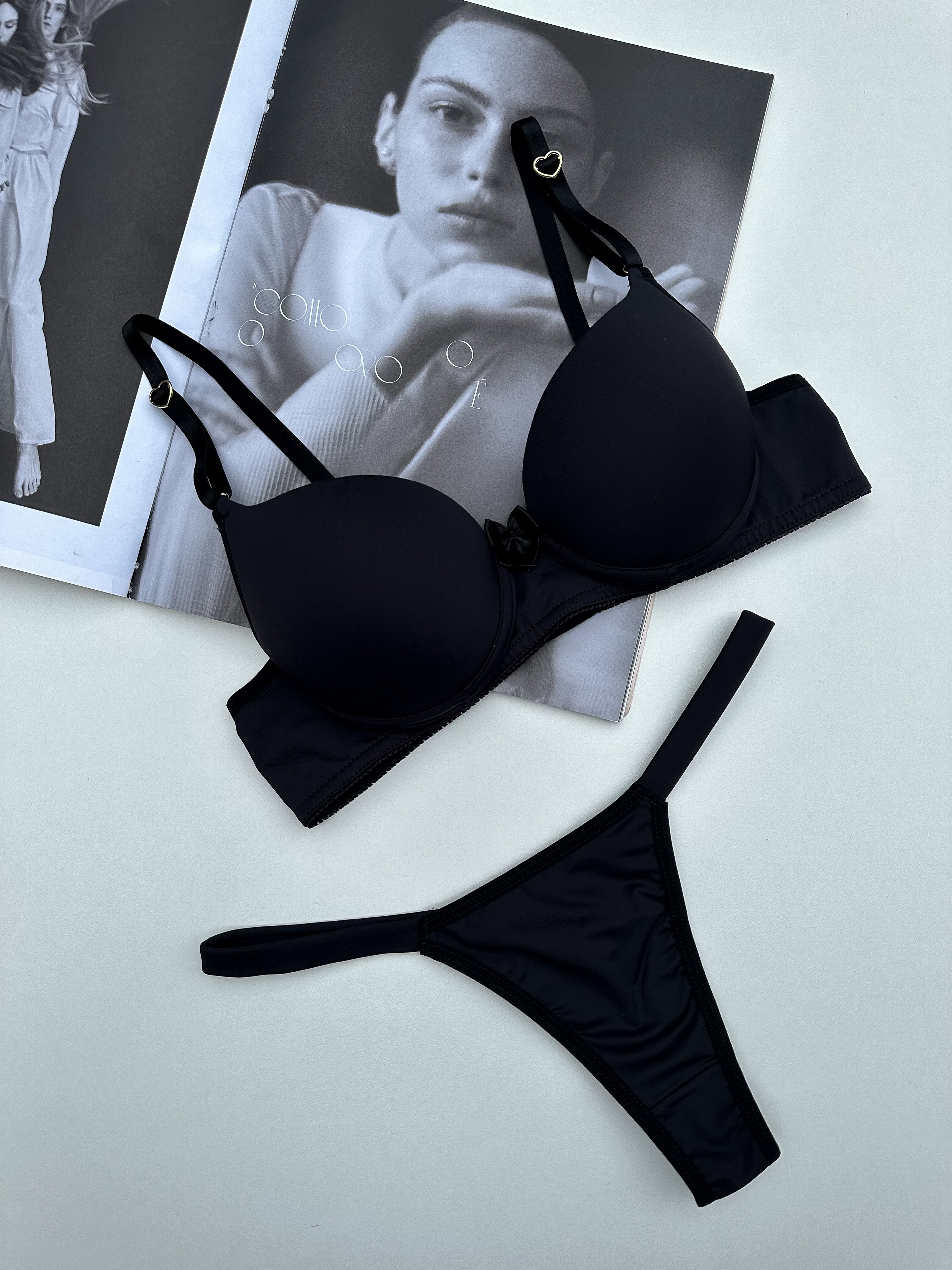 Conjunto Bella - Sutiã com bojo e Calcinha Biquíni