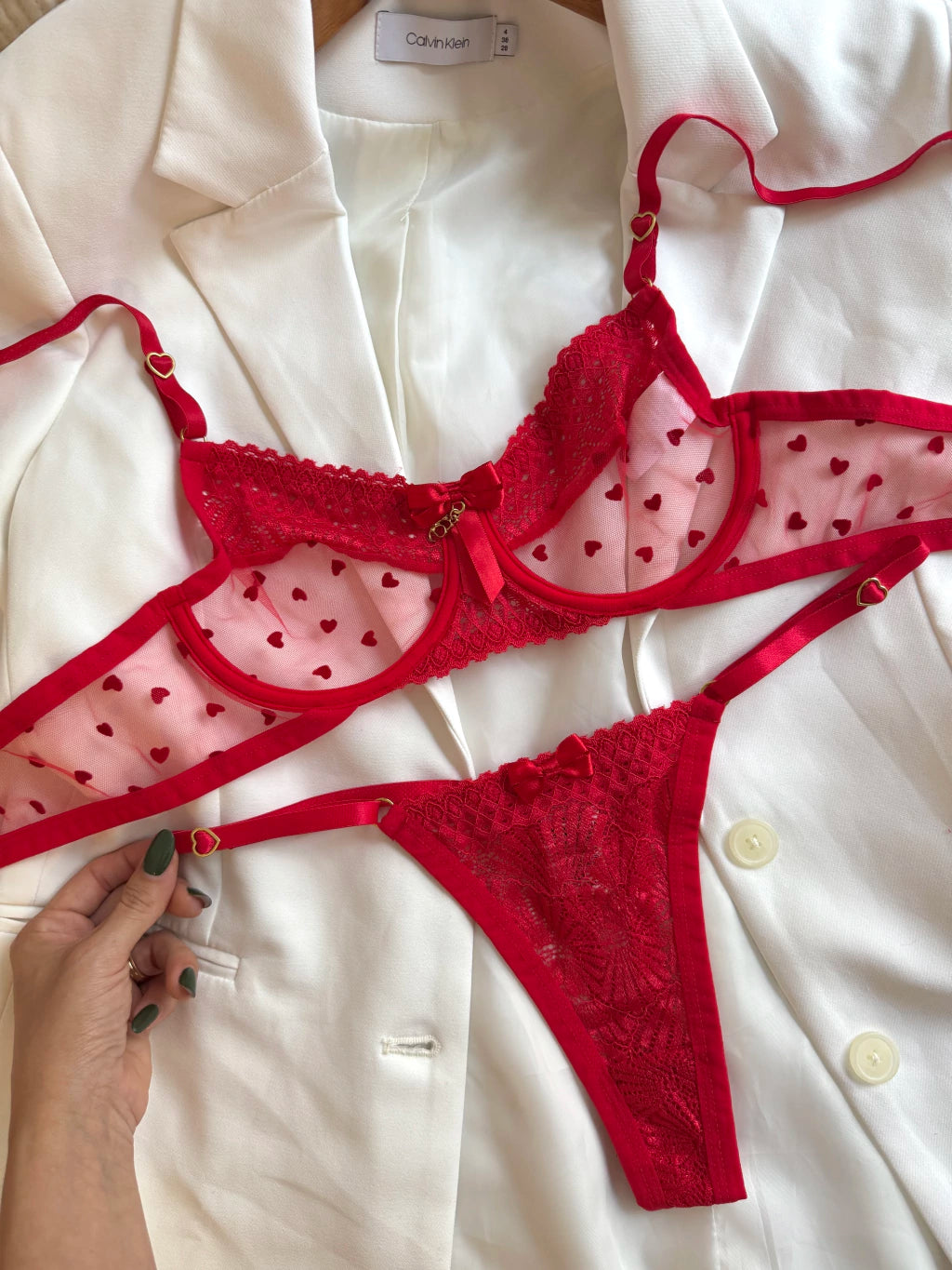 Conjunto Musa - Sutiã de Tule e Renda com Calcinha Fio