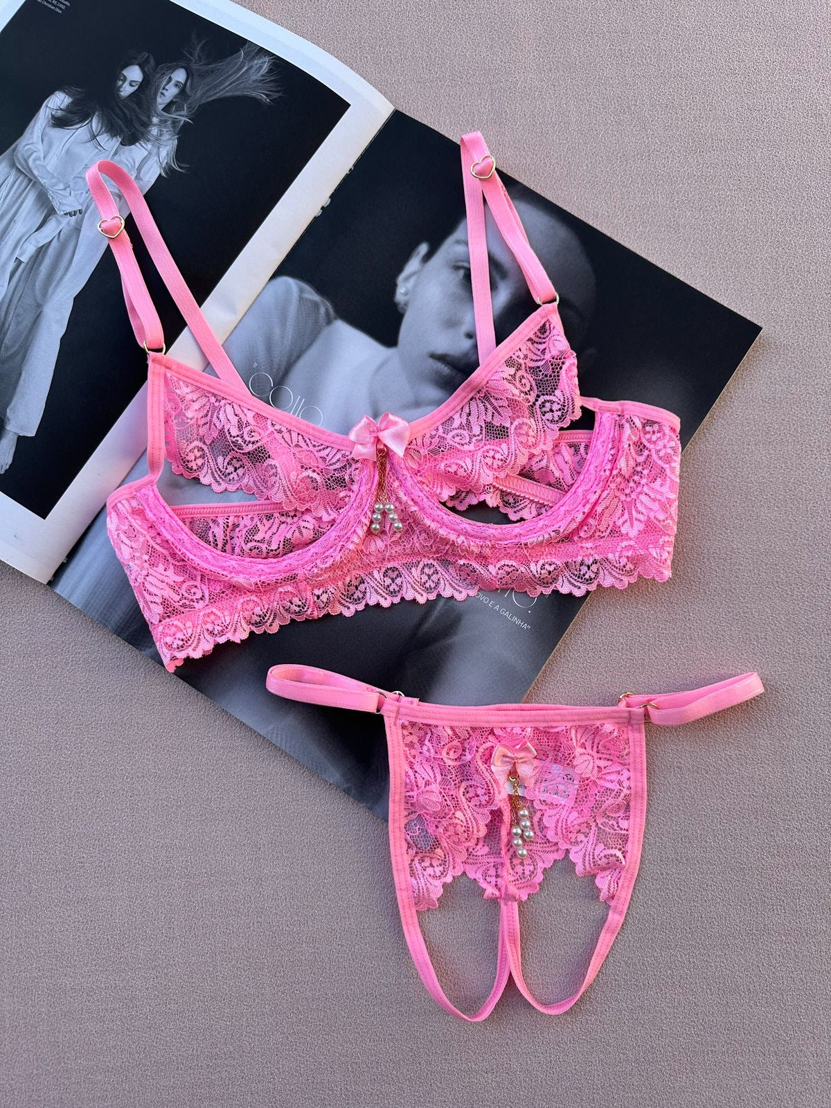 Conjunto Fogo - Sutiã Renda e Calcinha  Detalhes em Pérola